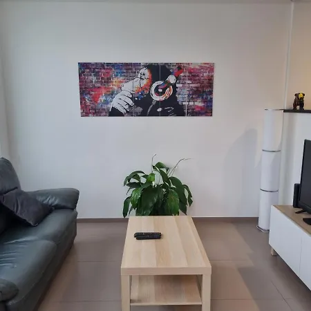 Maisonnette Entierement Renovee Givet Exterior foto
