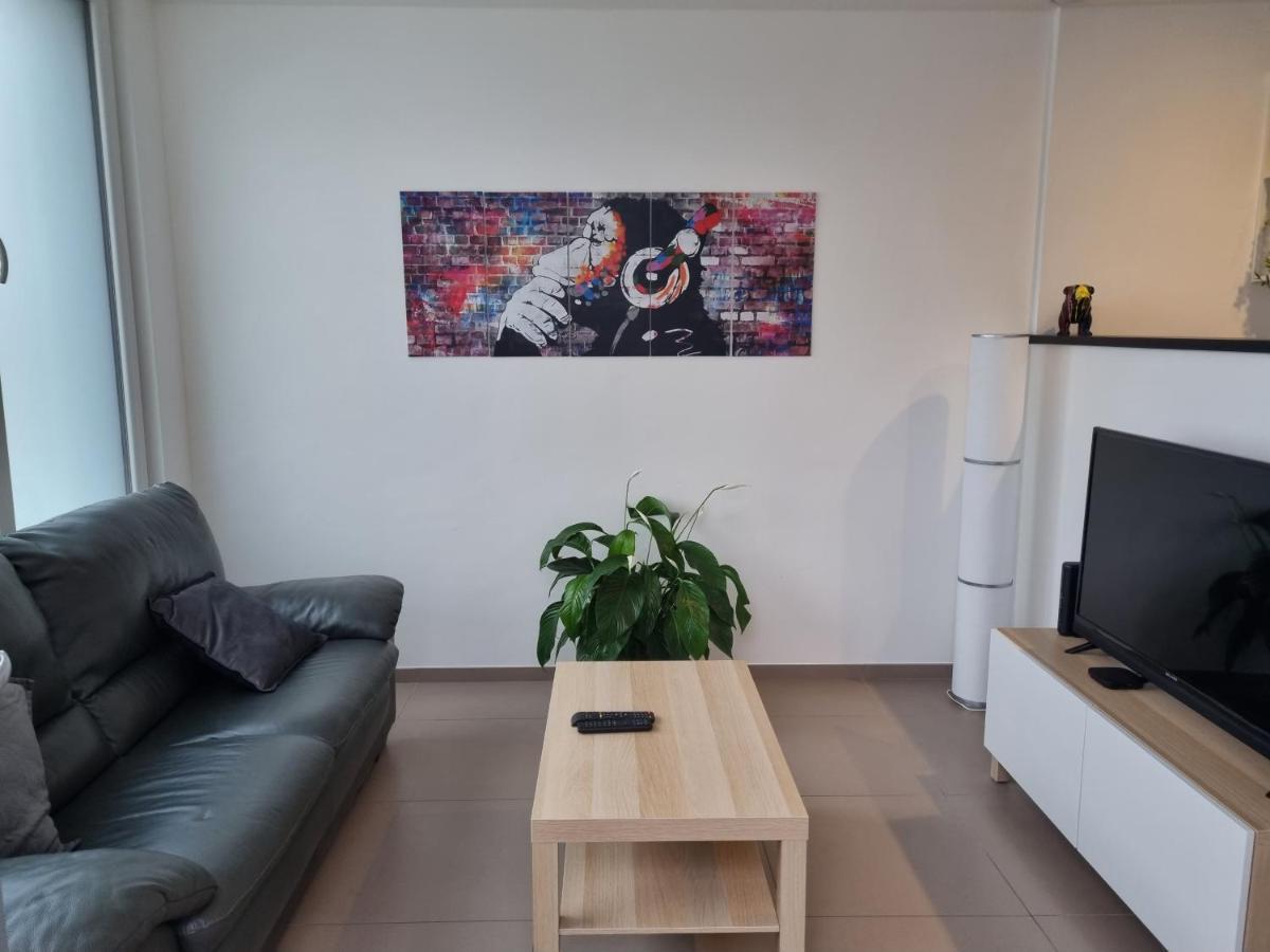 Maisonnette Entierement Renovee *